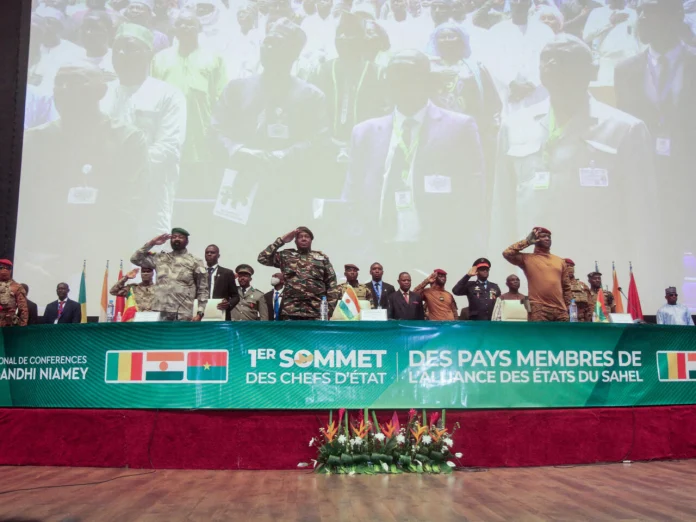 AES Üye Ülkeleri Devlet Başkanları 1. Zirvesi, Temmuz 2024 Niamey.